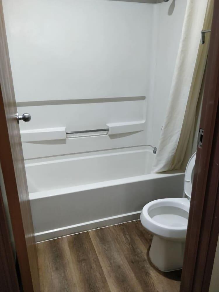 Econo Lodge San Antonio Near Seaworld - Medical Center Extérieur photo