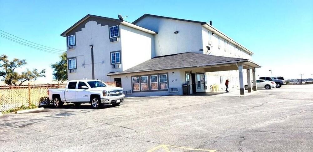 Econo Lodge San Antonio Near Seaworld - Medical Center Extérieur photo